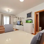 Ela Trogir