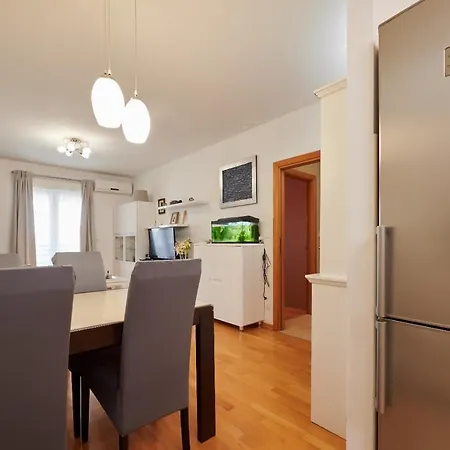 Apartment Ela